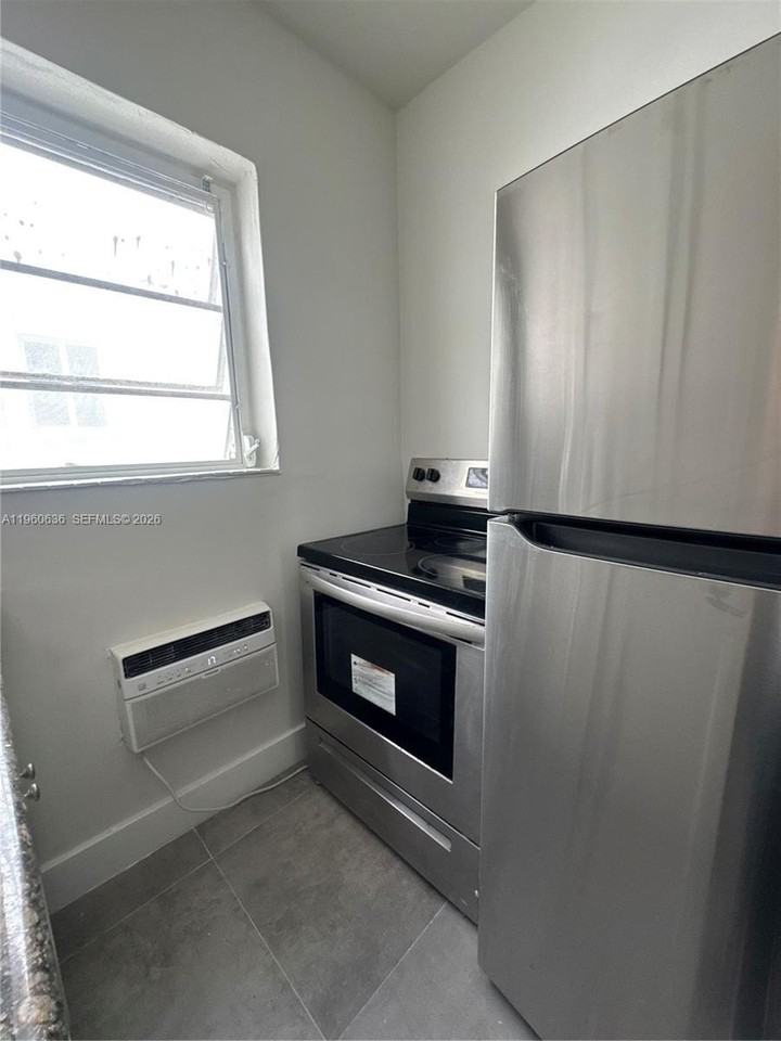 1965 Calais Dr #9 - Photo 4 of 12