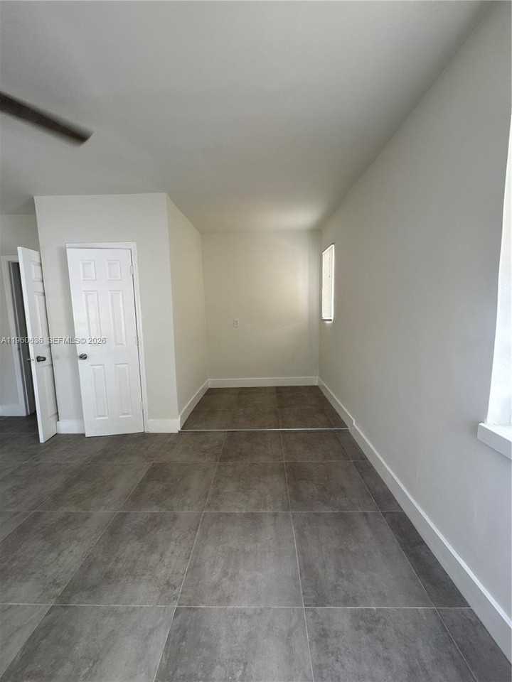 1965 Calais Dr #9 - Photo 6 of 12