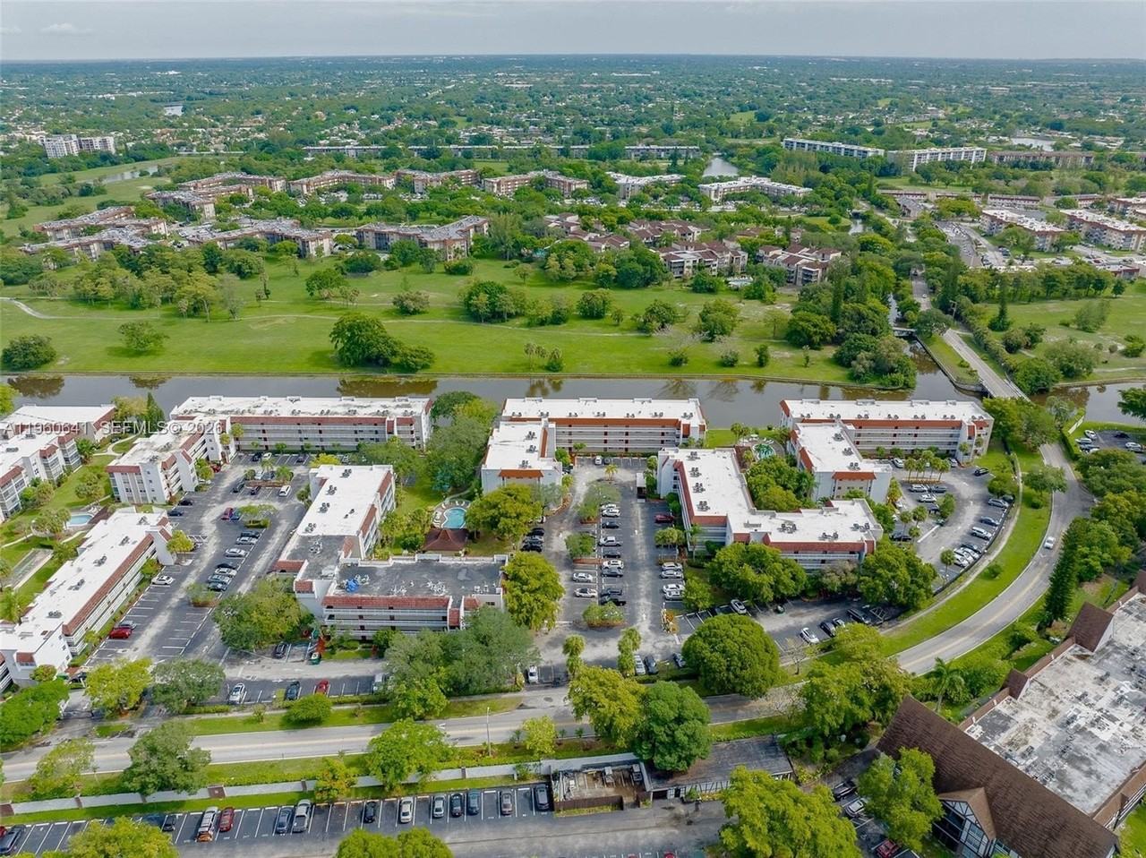 3581 Inverrary Dr #308 - Photo 5 of 43