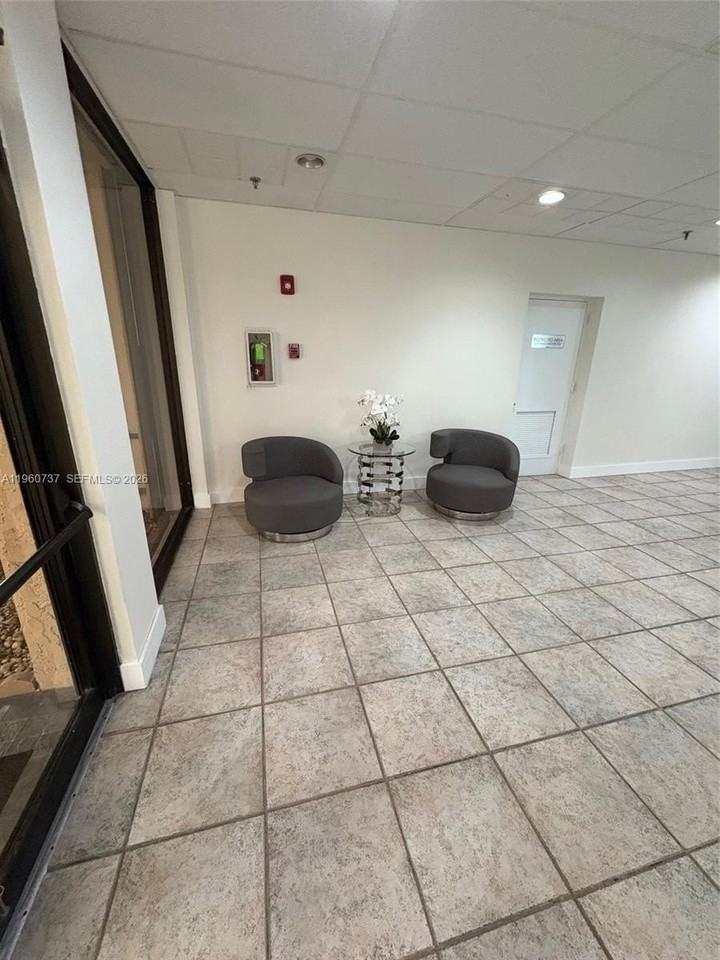 900 Ne 195th St #702 - Photo 6 of 25