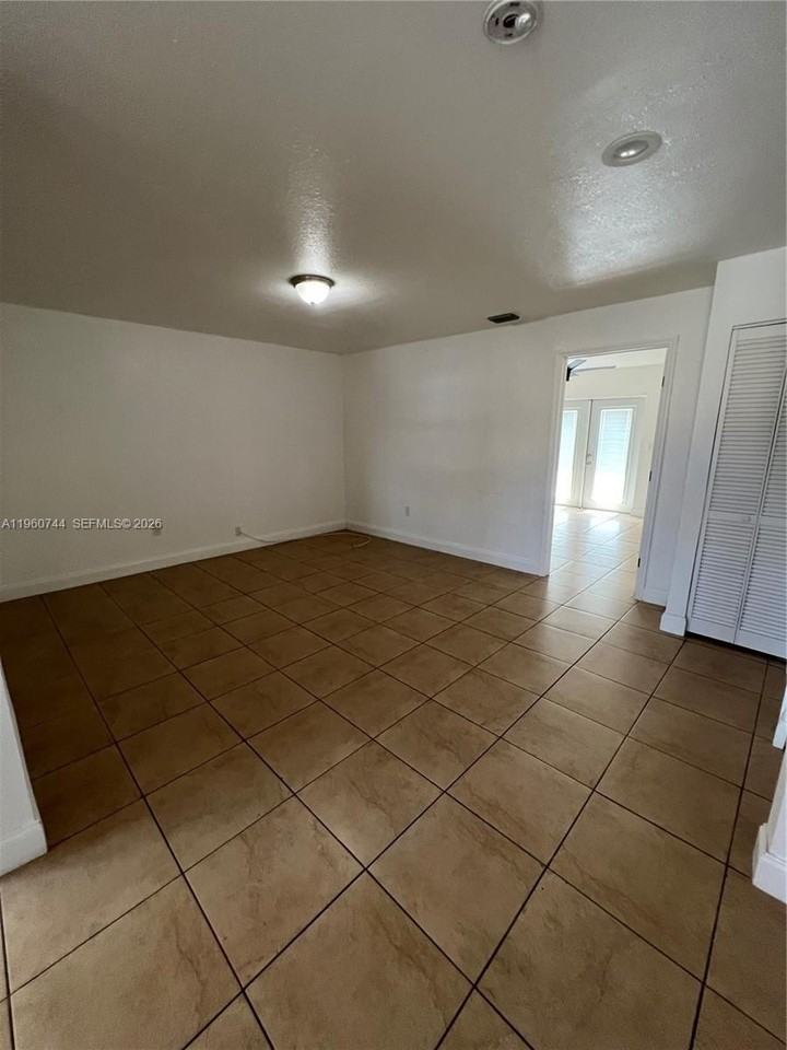 28202 Sw 143rd Ct #28202 - Photo 7 of 30