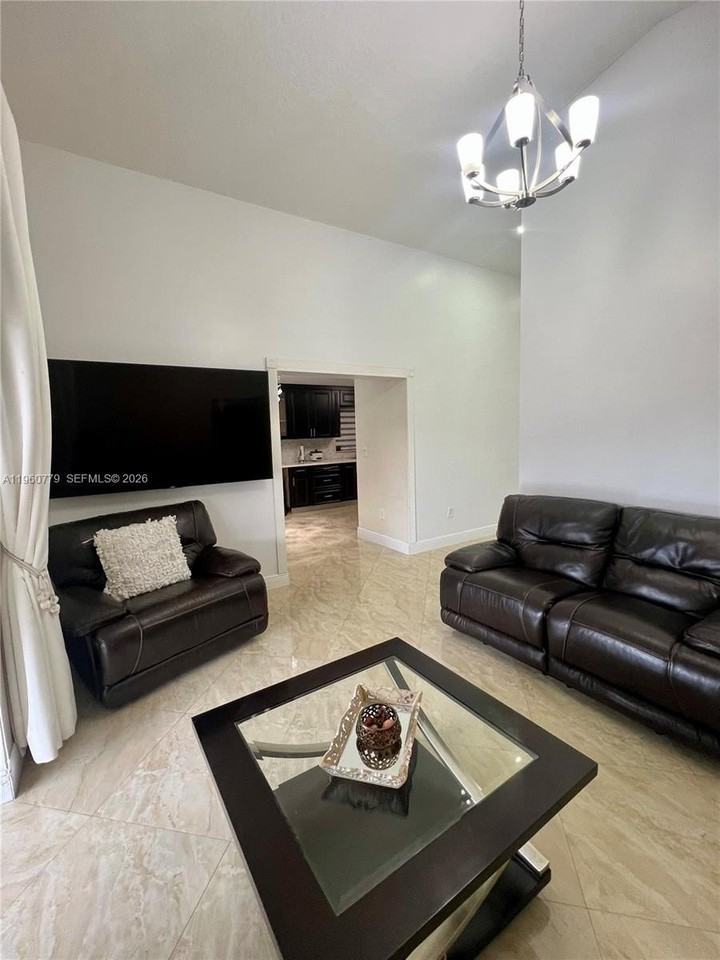 15263 Sw 169th Ln #0 - Photo 3 of 29