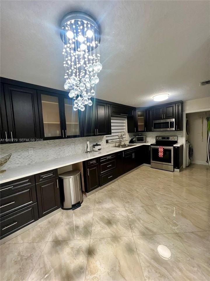 15263 Sw 169th Ln #0 - Photo 7 of 29