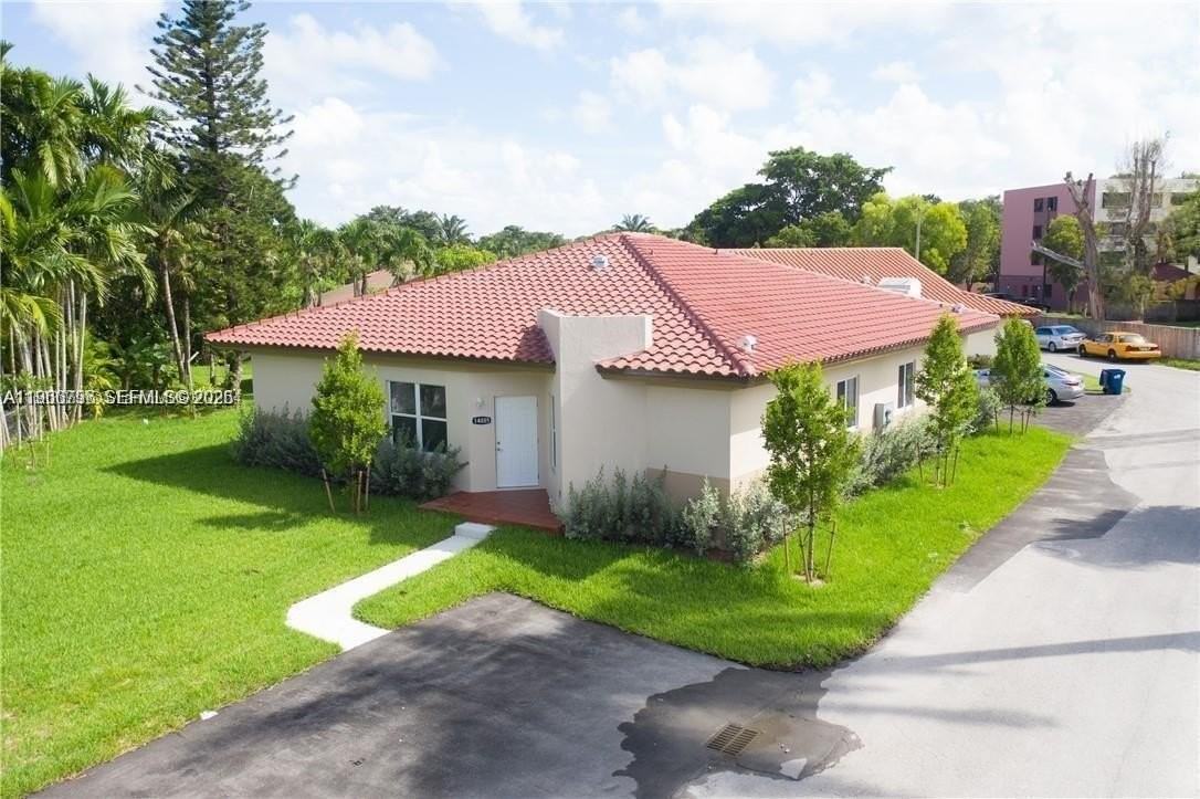 14885 Ne 7th Ave #14883 - Photo 2 of 32