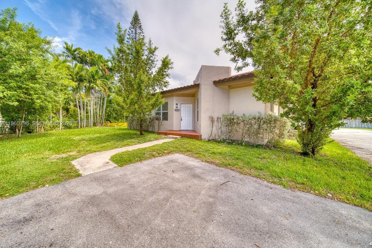 14885 Ne 7th Ave #14883 - Photo 4 of 32