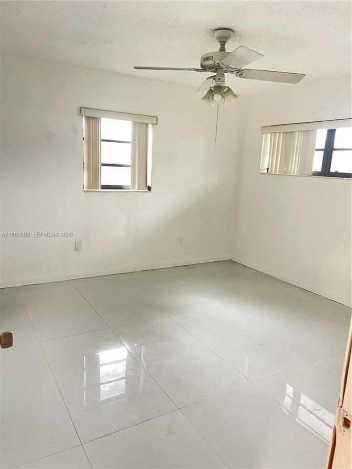 9711 Caribbean Blvd #BLVD - Photo 3 of 8