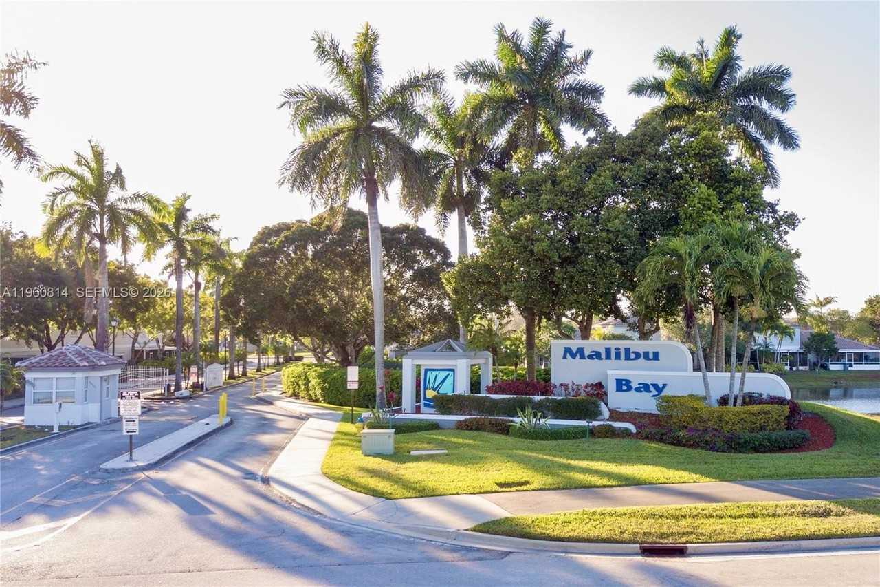 20816 Nw 3rd Ln - Photo 2 of 19