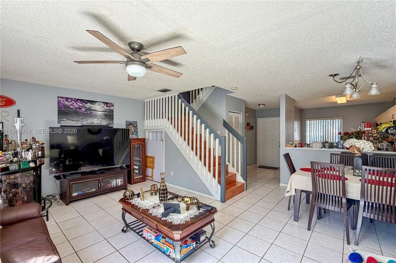 20816 Nw 3rd Ln - Photo 5 of 19