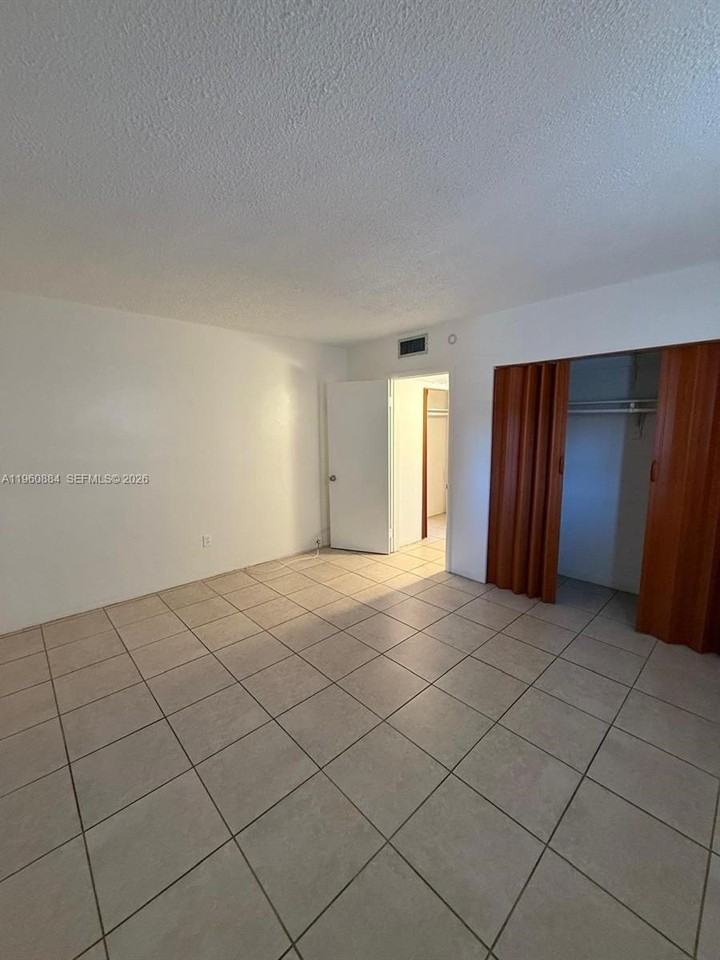 16851 Ne 18th Ave #212 - Photo 7 of 7