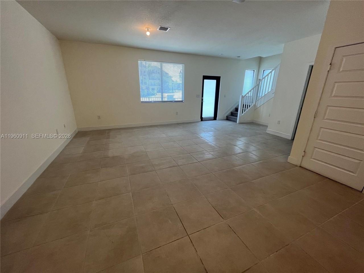 4935 Nw 84th Ave #0 - Photo 6 of 22