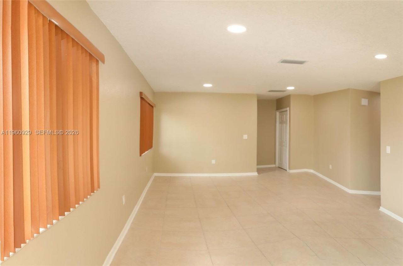 2656 Sw 31st Ct #2654 - Photo 7 of 13