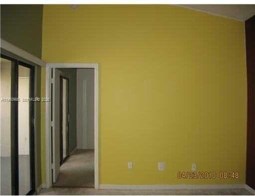 809 Hamilton Dr #809D - Photo 5 of 11