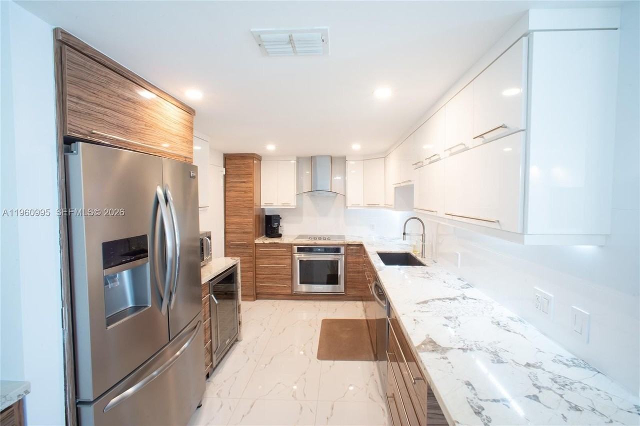 11 Island Ave #1107 - Photo 4 of 22