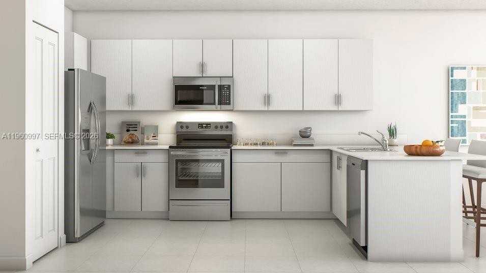 2725 Se 26th St #2725 - Photo 2 of 2