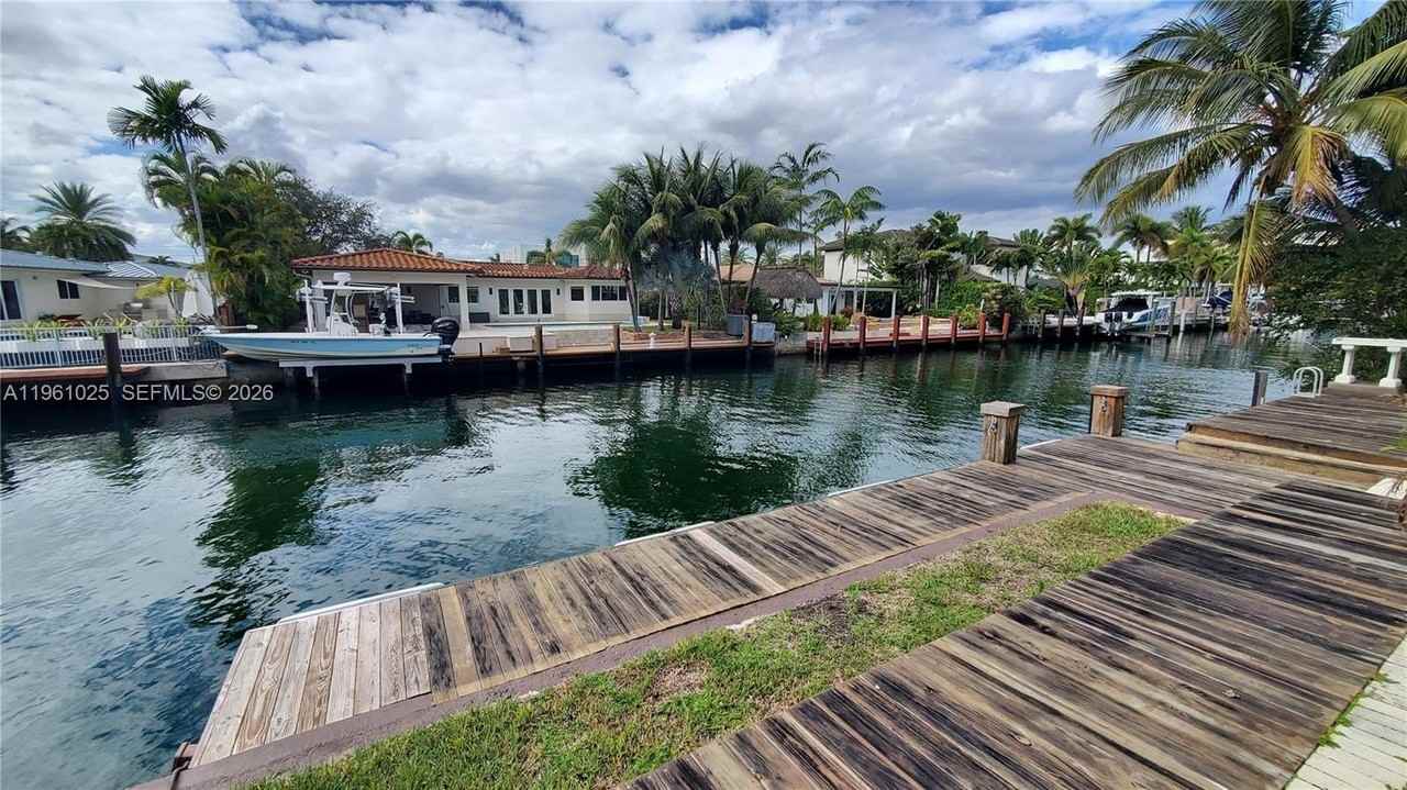 13000 Coronado Ln - Photo 3 of 3