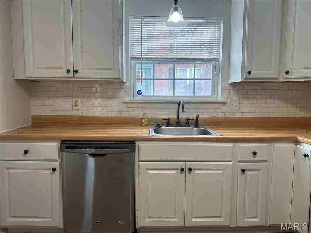 420 Chapel Ridge Dr - Photo 7 of 36