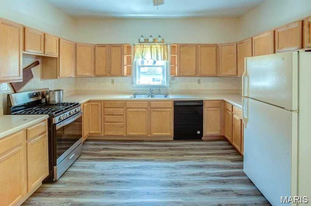 126 S Meridian Rd - Photo 6 of 22