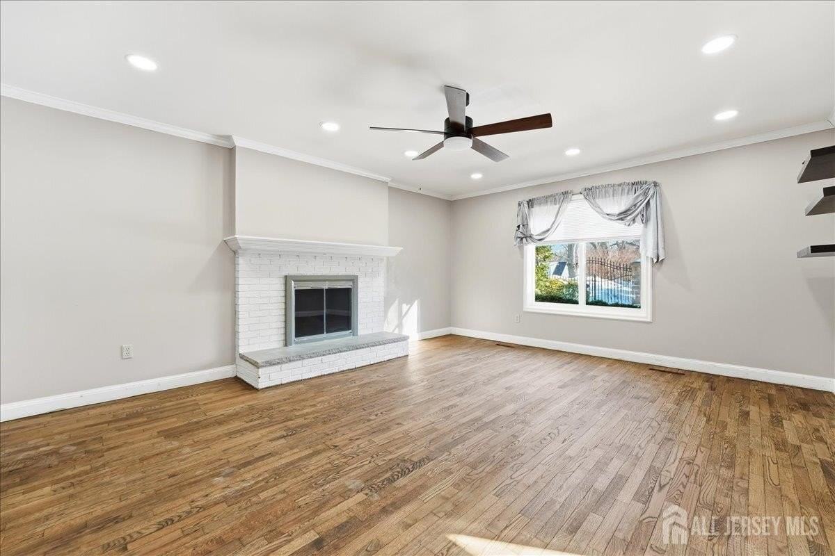 18 Irongate - Photo 4 of 23