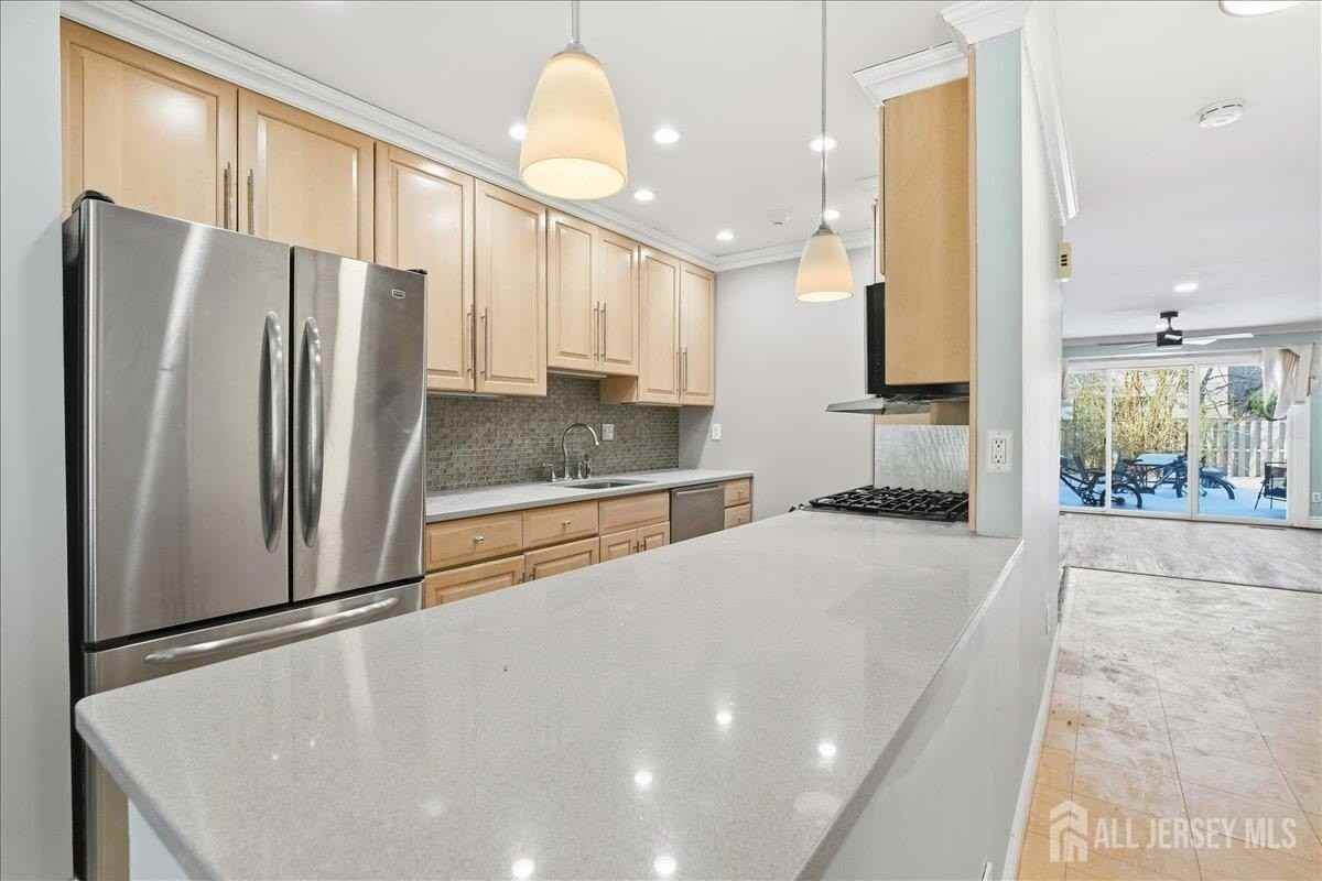 18 Irongate - Photo 5 of 23