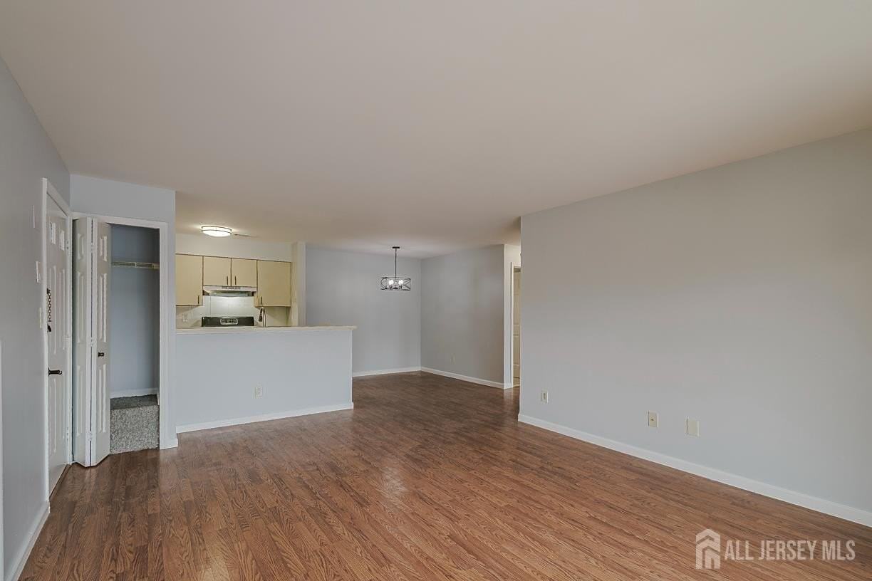 236 Blew Ct - Photo 3 of 33