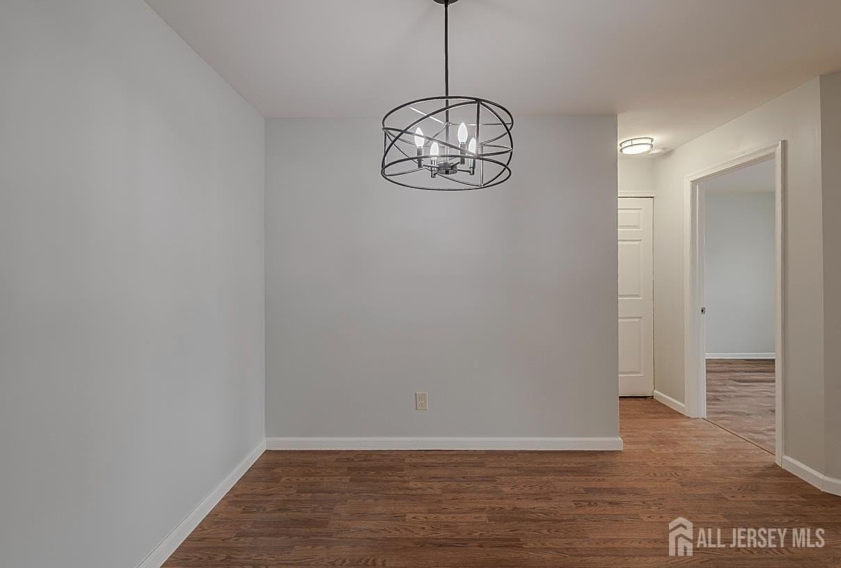 236 Blew Ct - Photo 7 of 33