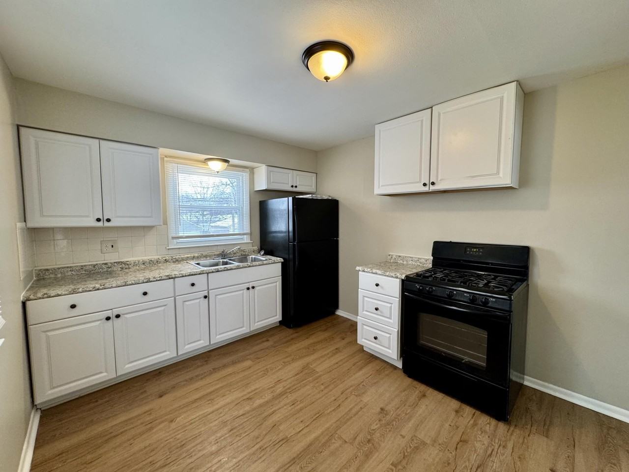 8129 W Villard Ave - Photo 5 of 19