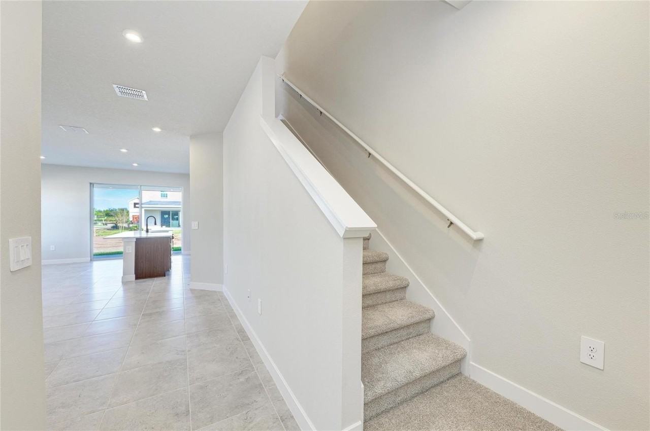 12435 Amber Creek Cir - Photo 5 of 36