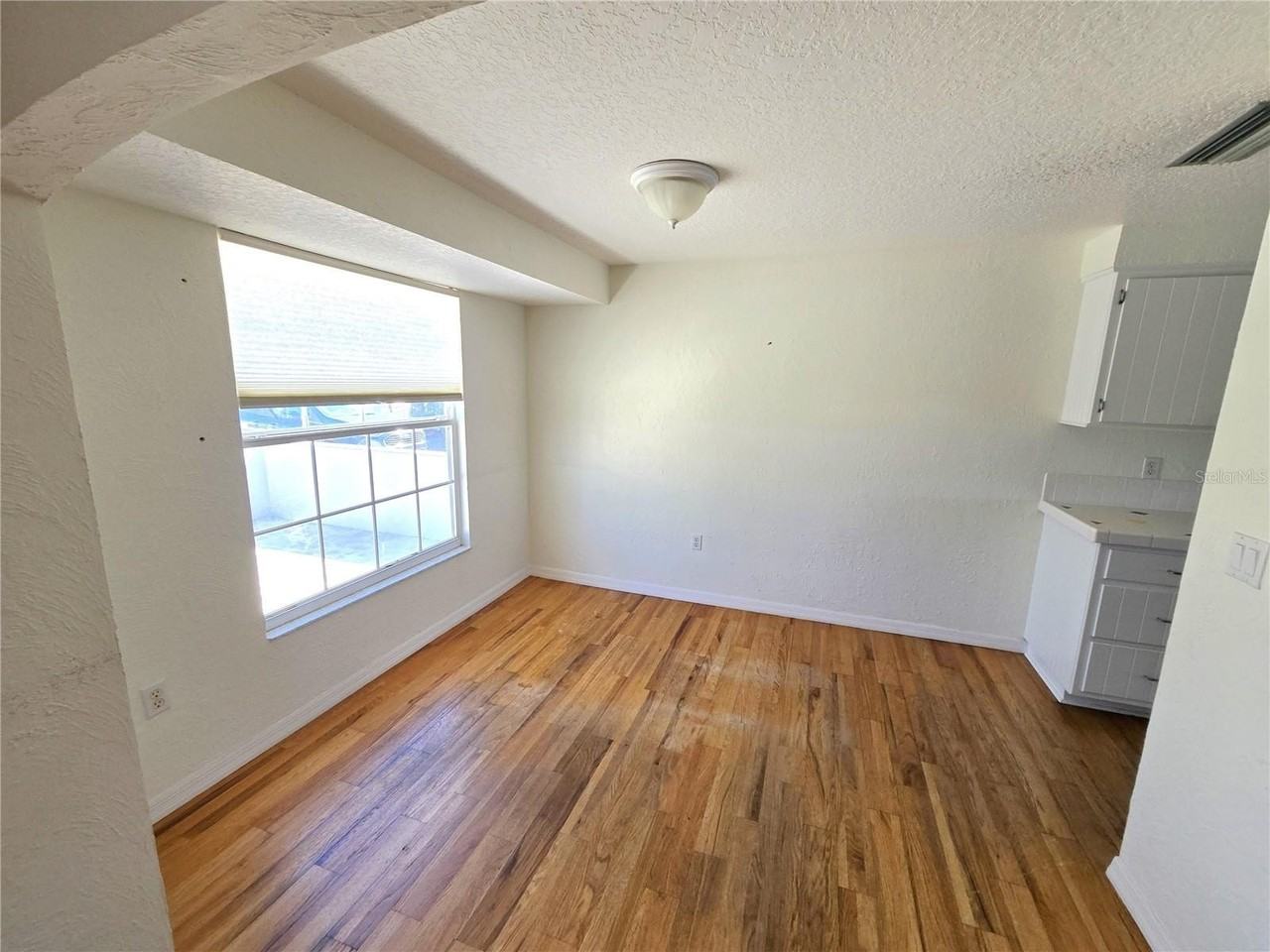 3616 Royal Palm Dr - Photo 4 of 20