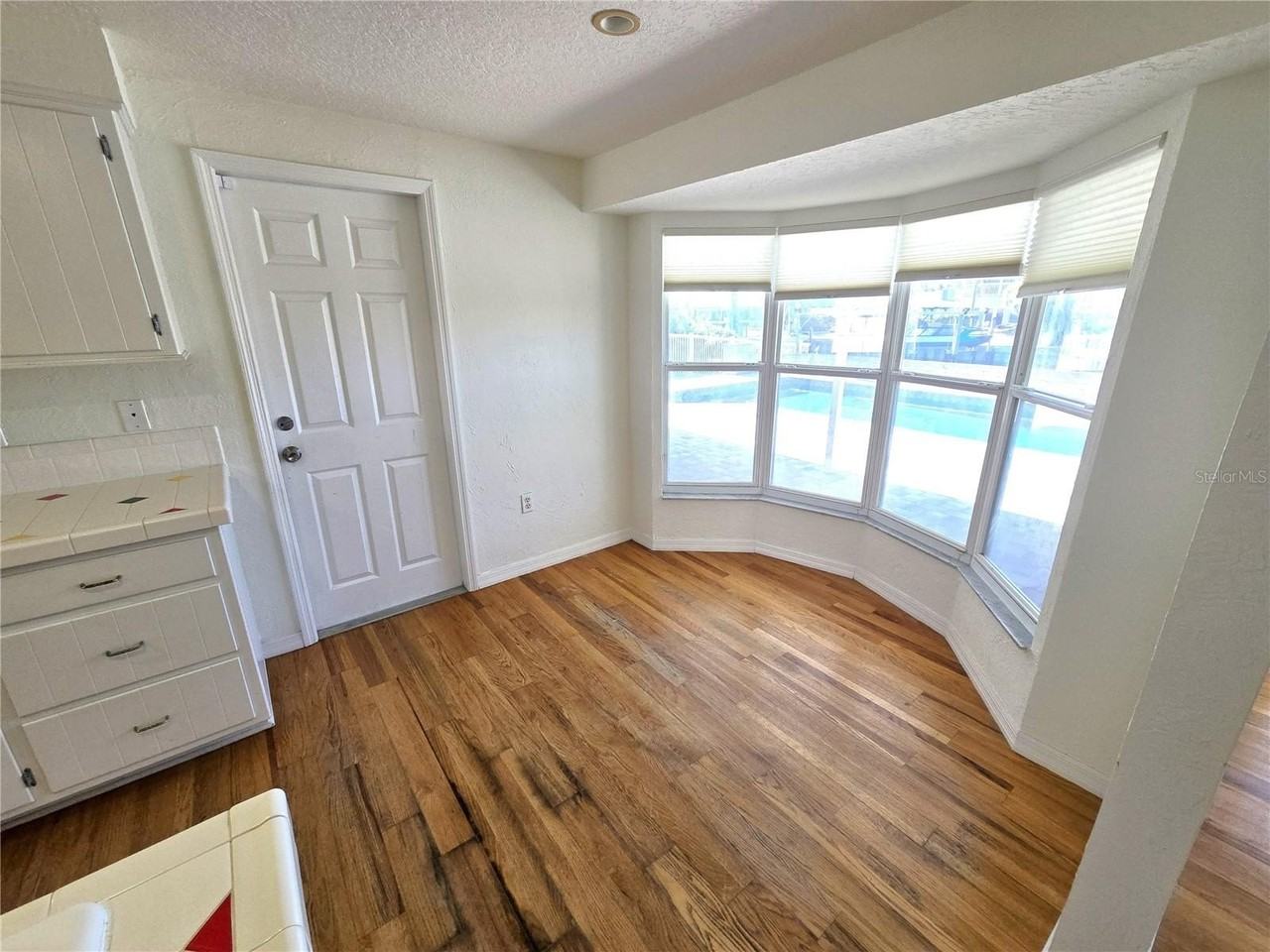 3616 Royal Palm Dr - Photo 5 of 20