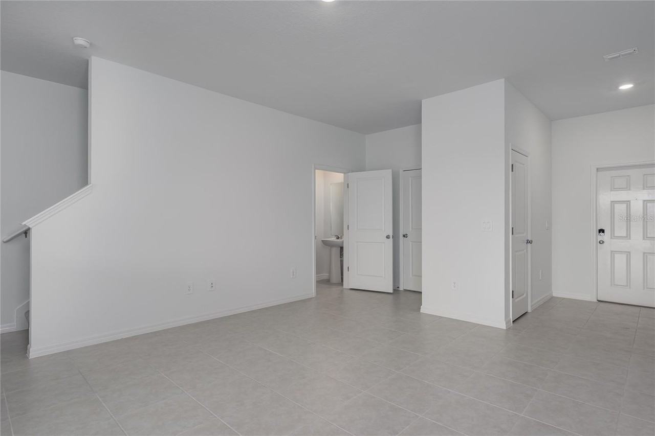 10964 65th Ter E - Photo 5 of 40