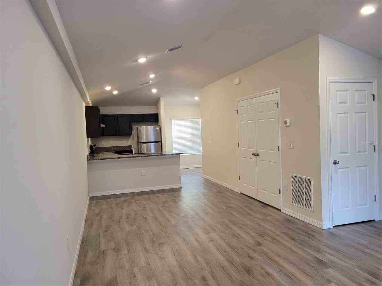 12007 Henley Ave - Photo 4 of 19