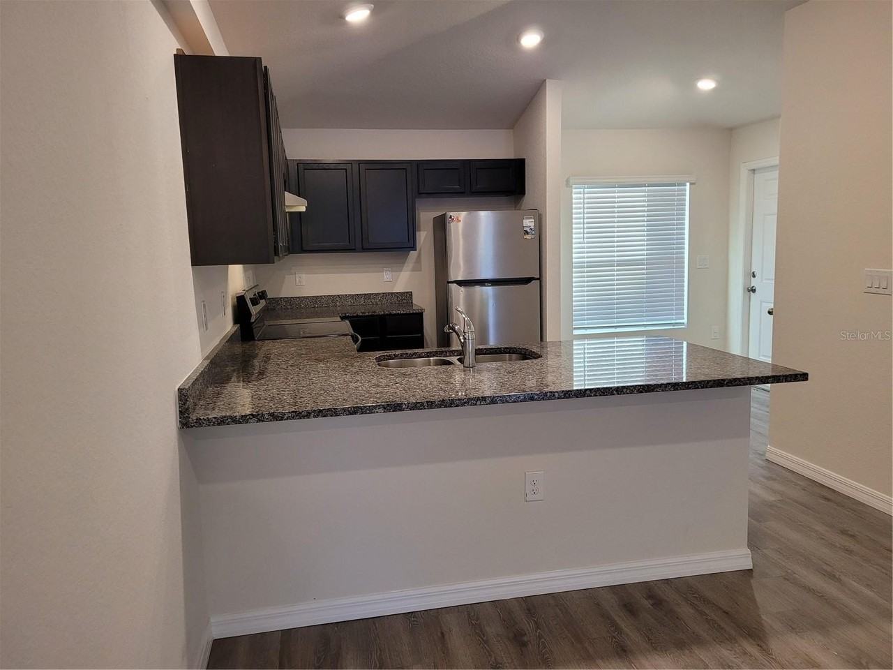 12007 Henley Ave - Photo 5 of 19