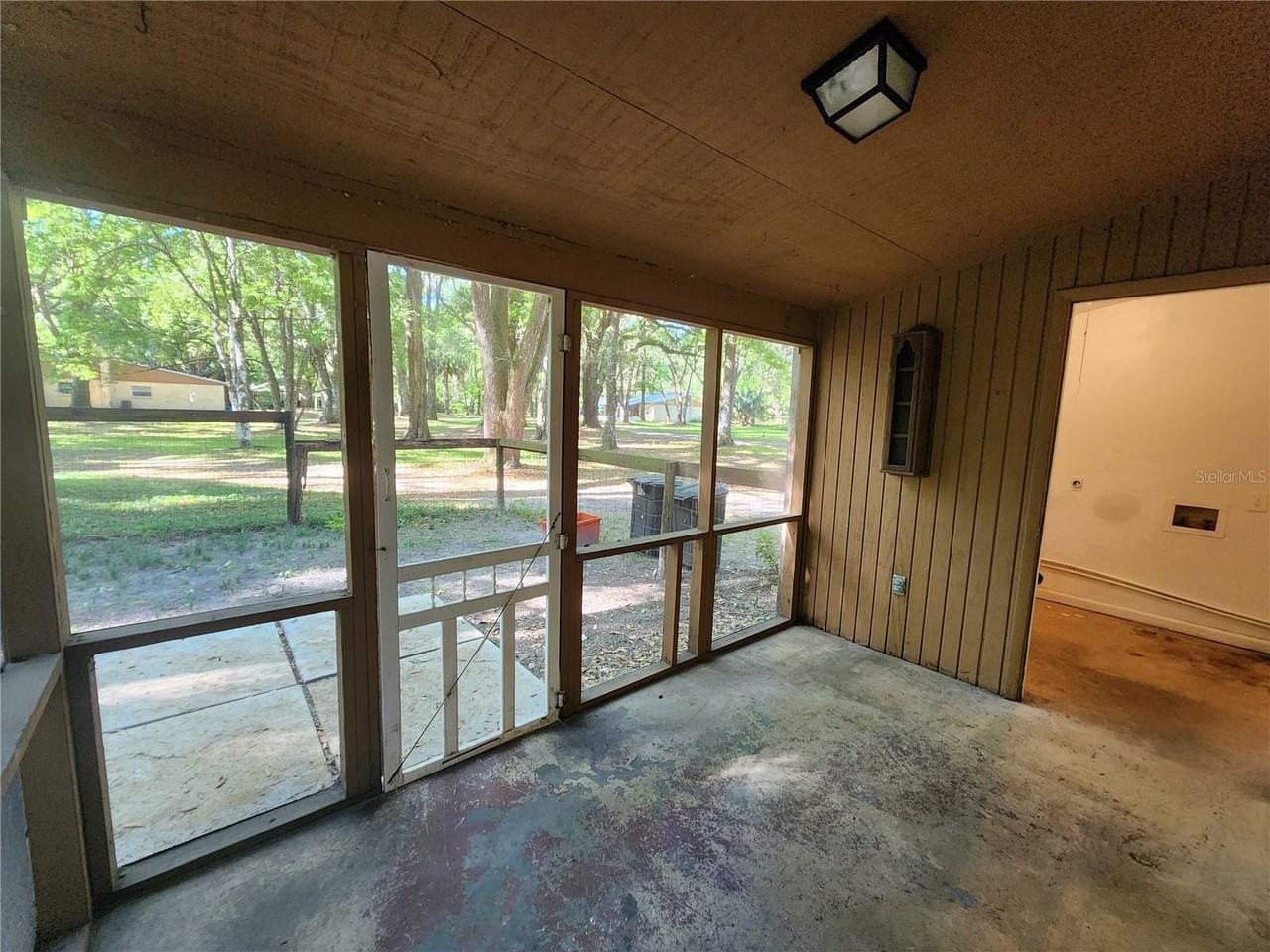 206 Ne Lucky Ave #B - Photo 4 of 31