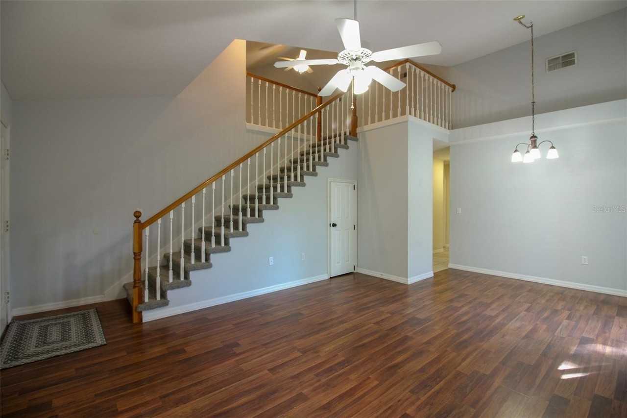 5048 Fairfield Ct - Photo 2 of 18