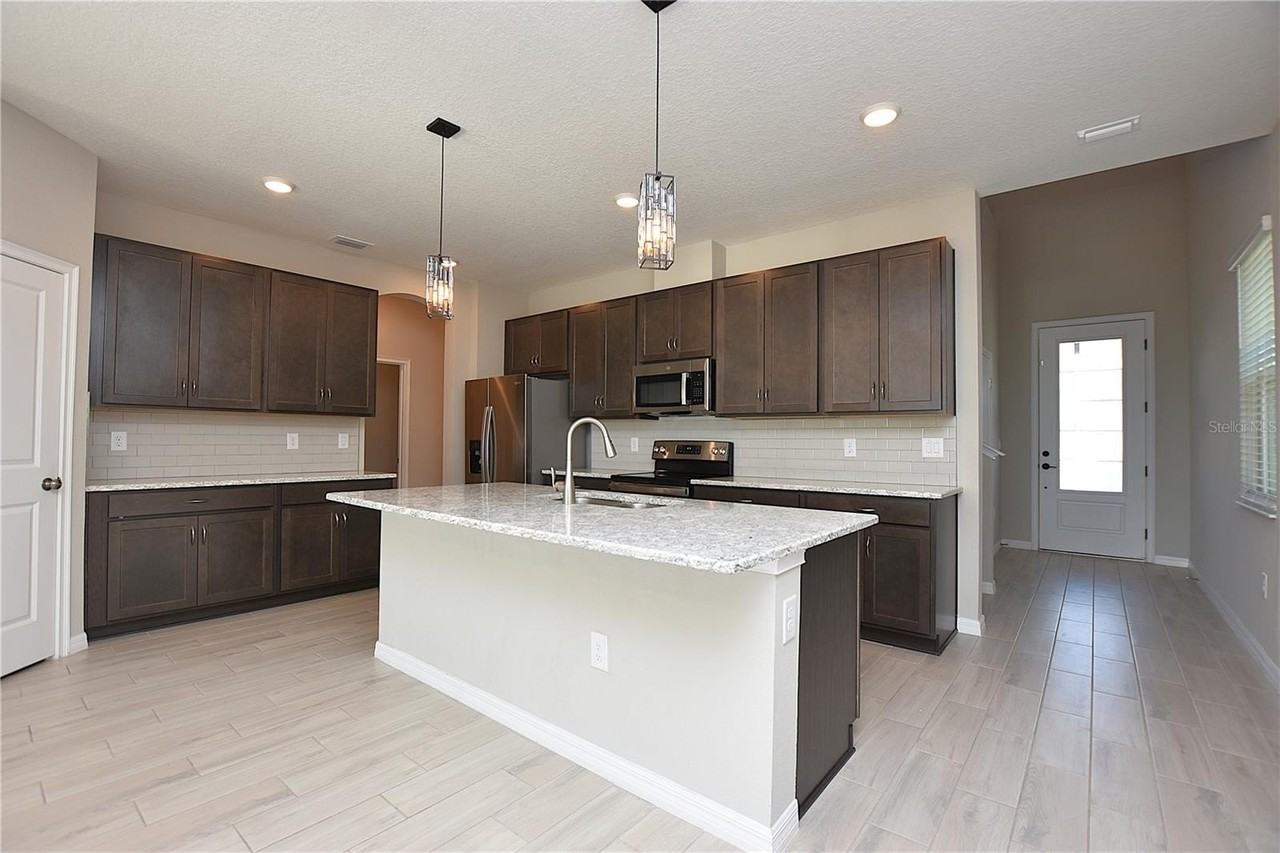 6728 Great Bear Dr - Photo 4 of 50