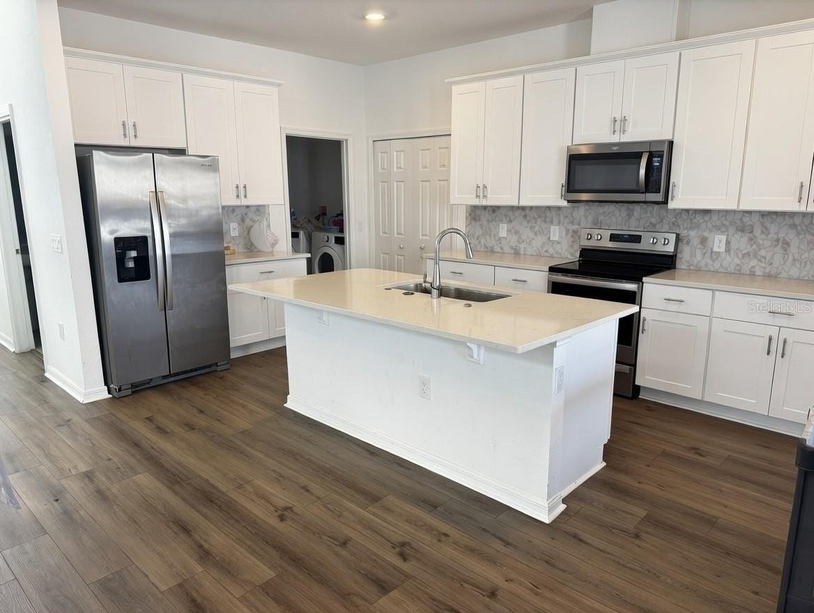 2345 Treasure Hill St - Photo 2 of 11