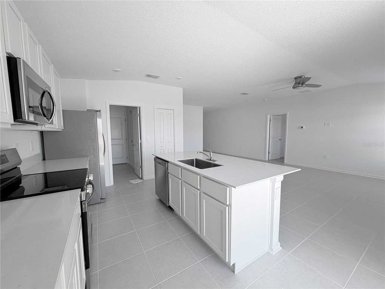 4745 Katrina Dr - Photo 5 of 13