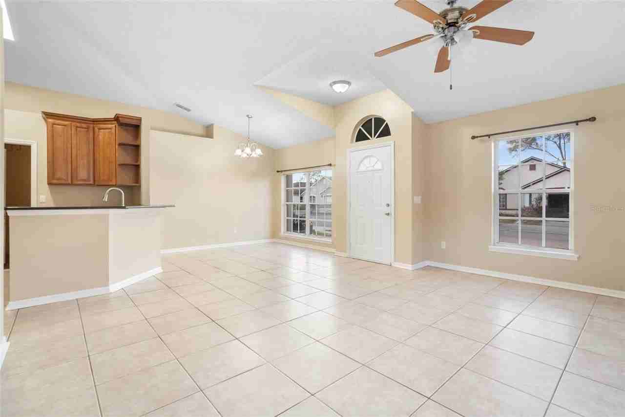 7831 Hidden Hollow Dr - Photo 7 of 32