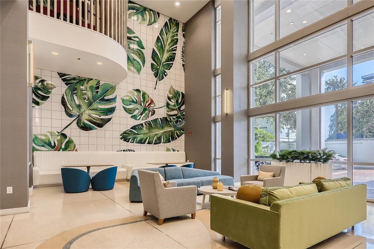 415 E Pine St ## 2 - Photo 5 of 19