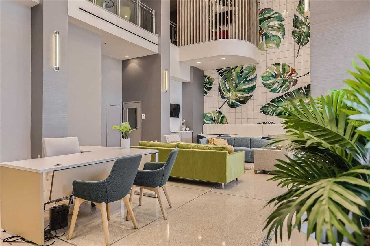 415 E Pine St ## 2 - Photo 6 of 19