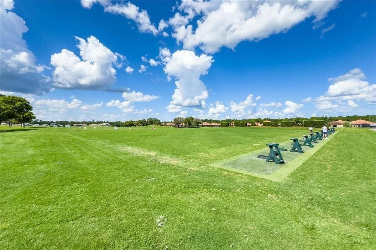 4068 Eastminster Rd - Photo 6 of 36