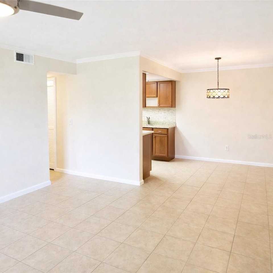 5273 Vineland Rd #103 - Photo 2 of 8