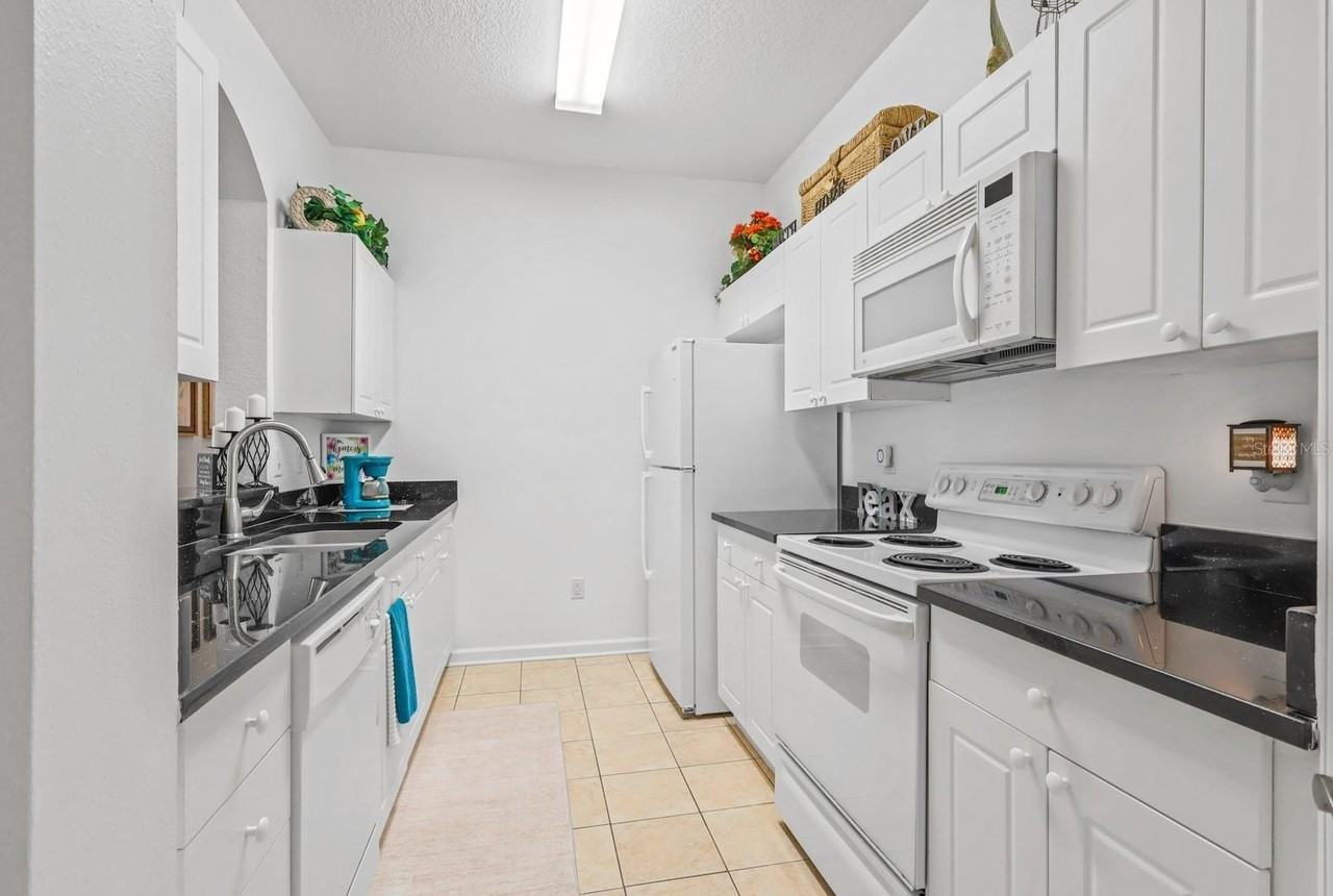 2310 Silver Palm Dr #201 - Photo 6 of 37