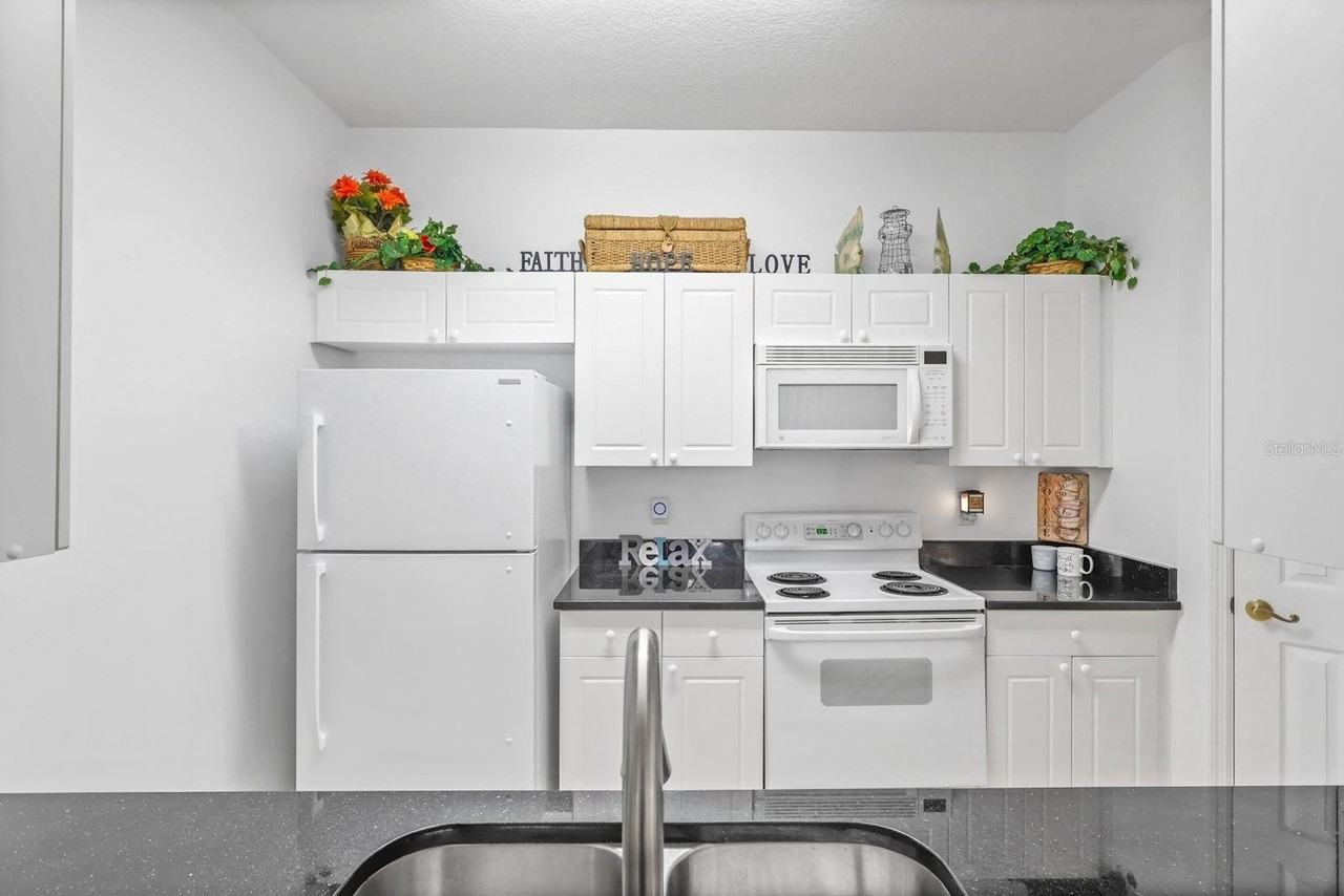 2310 Silver Palm Dr #201 - Photo 7 of 37