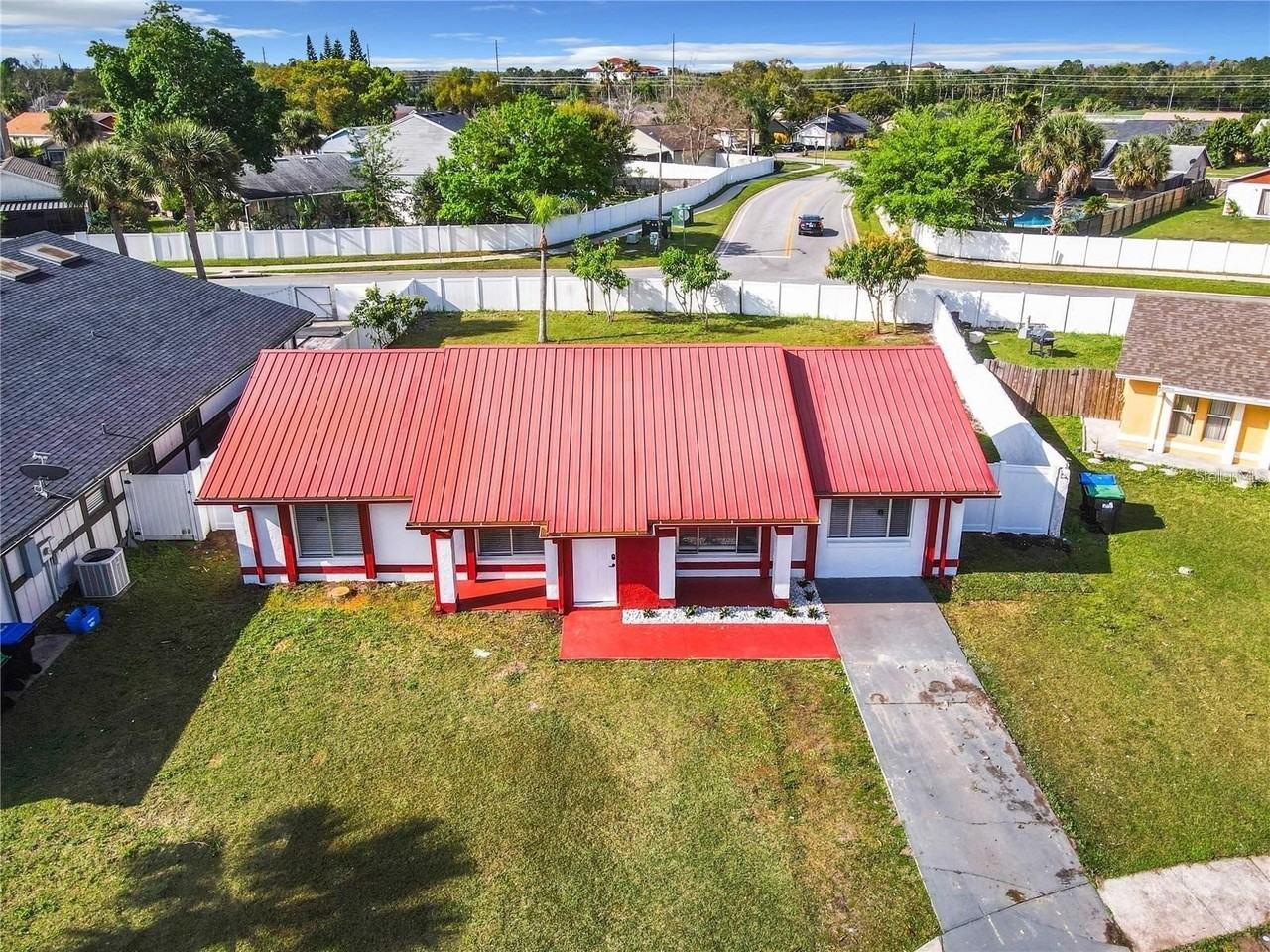 11320 Bingham Ct - Photo 3 of 40