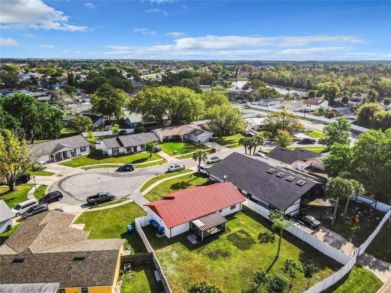 11320 Bingham Ct - Photo 5 of 40