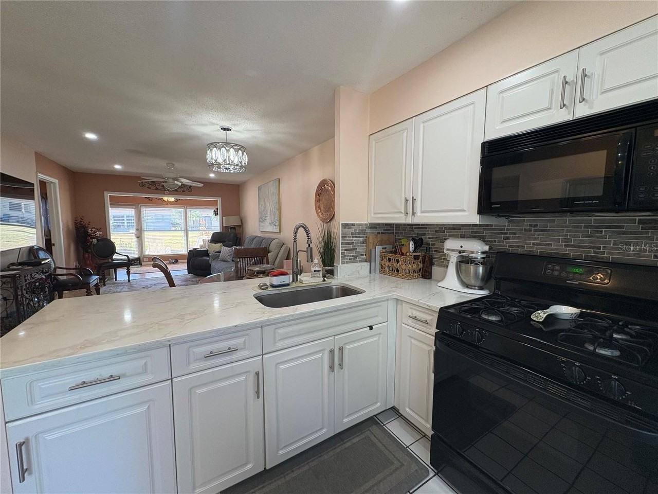 1606 Flint Dr W - Photo 6 of 29