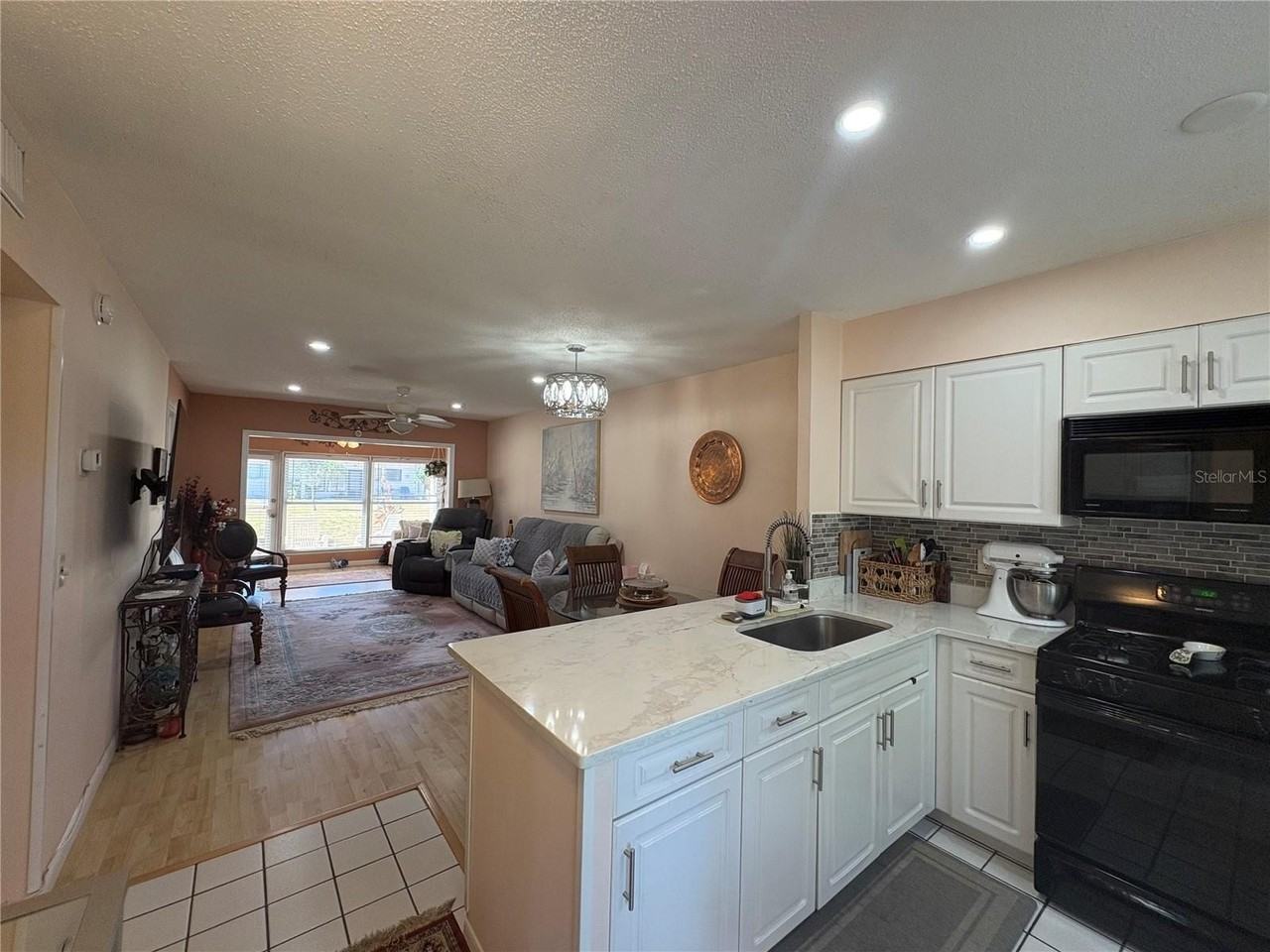 1606 Flint Dr W - Photo 7 of 29