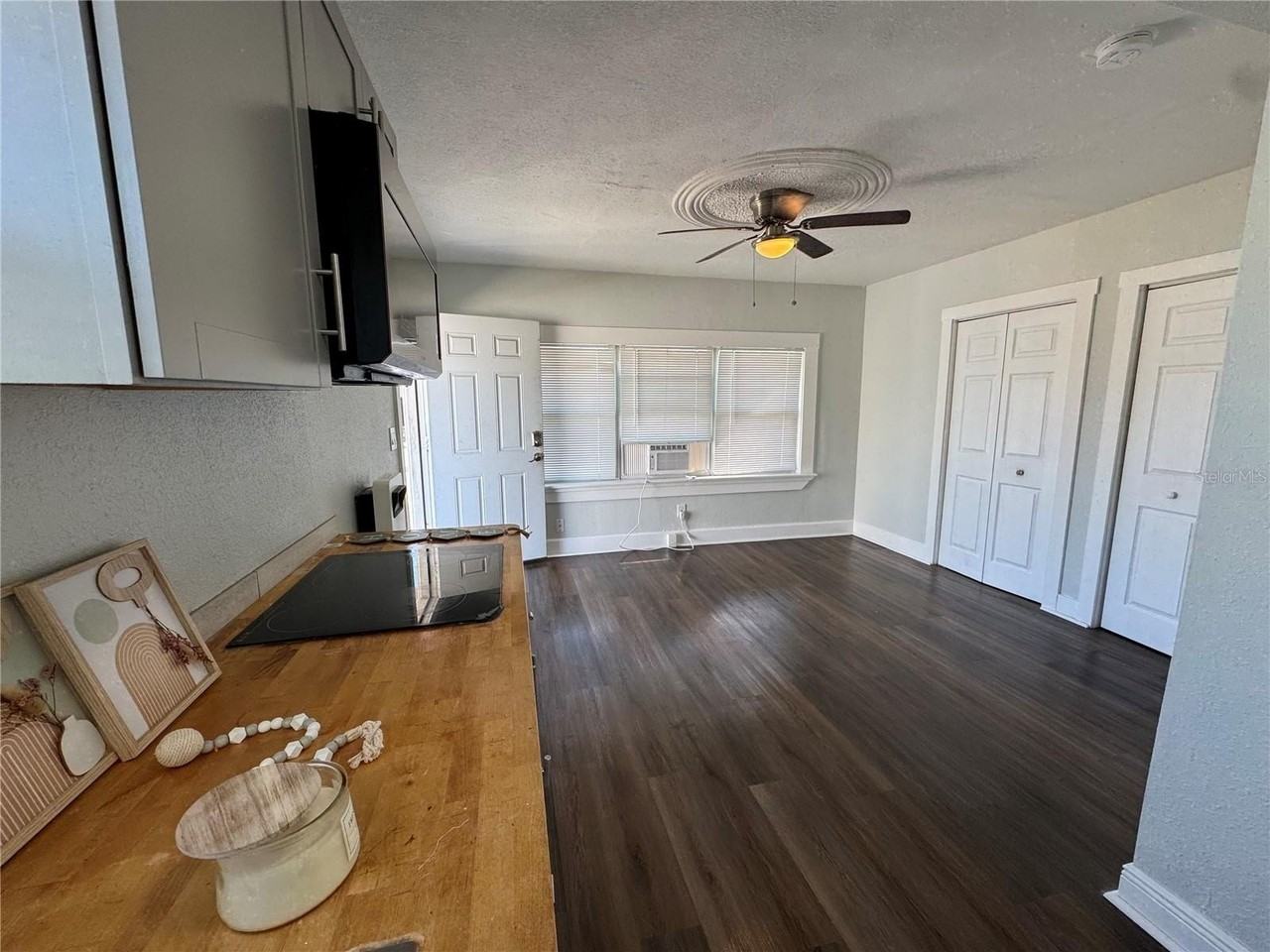 3927 6th St S - Photo 2 of 10