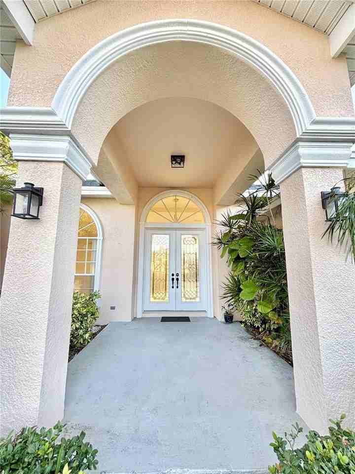 731 Waterside Ct - Photo 4 of 39